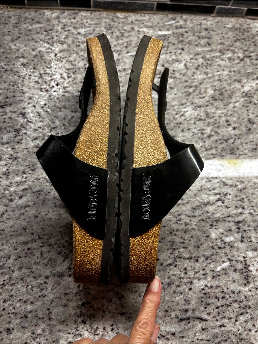 Birkenstock Gizeh Black Patent Thong Sandals with Brown Suede Footbed size 7 - Picture 6 of 8
